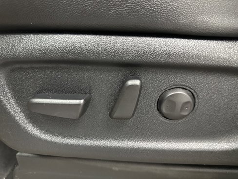 Used 2017 Kia Sedona LX w/ LX Essentials Premium Package image 12
