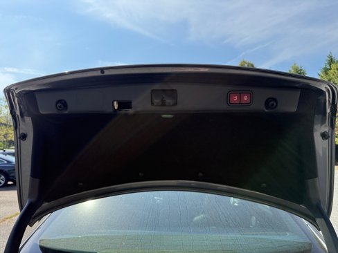 Used 2019 Mercedes-Benz E 300 image 16