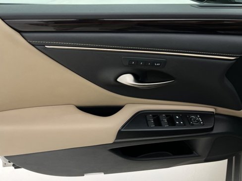 Used 2021 Lexus ES 250 w/ Premium Package image 24