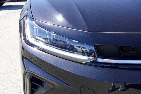New 2025 Volkswagen Jetta Sport image 4