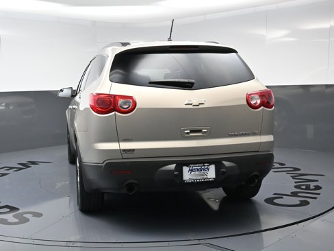 Used 2011 Chevrolet Traverse LTZ image 8