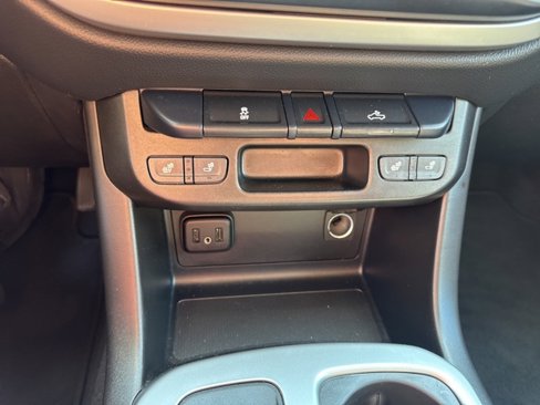 Certified 2022 Chevrolet Colorado LT w/ LT Convenience Package image 15