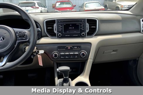 Used 2018 Kia Sportage LX image 5