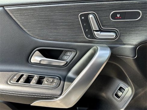 Used 2019 Mercedes-Benz A 220 4MATIC image 12