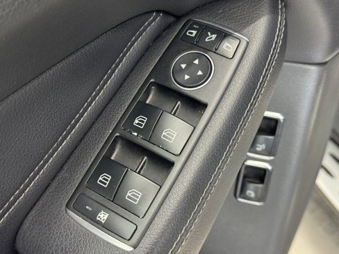 Used 2018 Mercedes-Benz GLS 450 4MATIC image 41