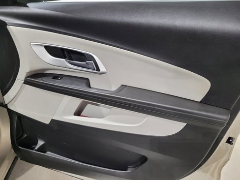 Used 2011 Chevrolet Equinox LS image 45