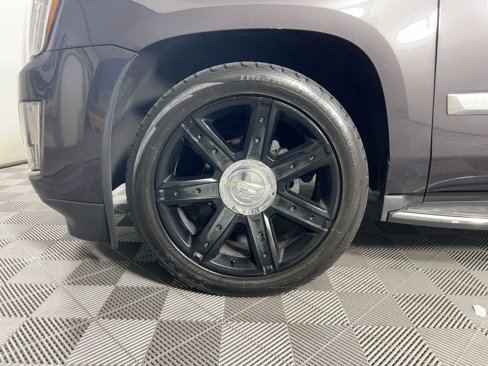 Used 2016 Cadillac Escalade Luxury image 10