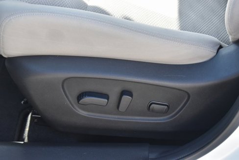 Used 2021 Nissan Rogue Sport SV image 15