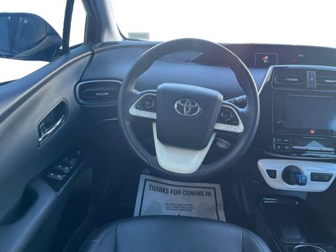 Used 2017 Toyota Prius Four image 12
