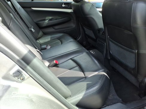 Used 2009 INFINITI G37 x w/ Premium Pkg image 9