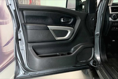 Used 2017 Nissan Titan PRO-4X image 24