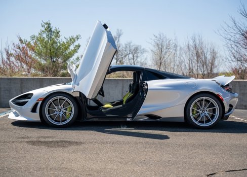 New 2025 McLaren 750S Spider image 32