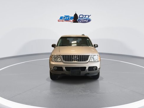 Used 2005 Ford Explorer Sport XLT image 4
