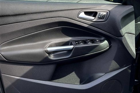 Used 2015 Ford Escape Titanium image 20