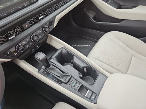 Used 2024 Honda Accord EX image 29
