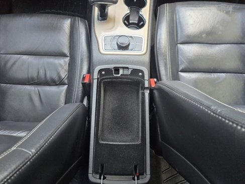 Used 2015 Jeep Grand Cherokee Limited w/ Trailer Tow Group IV image 40