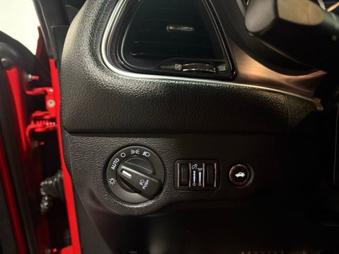 Used 2018 Dodge Challenger R/T Plus image 15