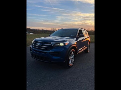 Certified 2021 Ford Explorer XLT image 1
