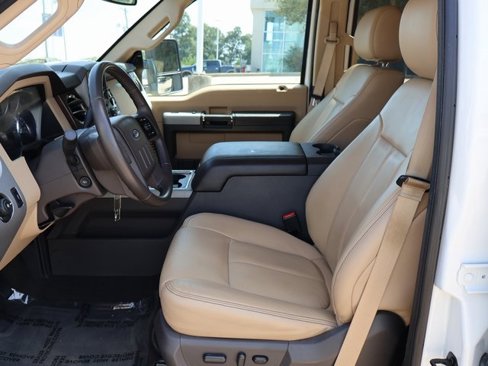 Used 2016 Ford F250 Lariat w/ Lariat Interior Package image 10