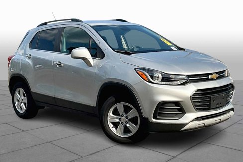 Used 2017 Chevrolet Trax LT w/ LT Convenience Package image 2