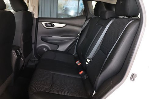 Used 2019 Nissan Rogue Sport S image 7
