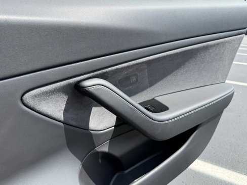 Used 2019 Tesla Model 3 Standard Range image 26