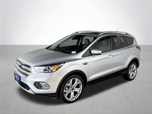 Used 2019 Ford Escape Titanium image 2
