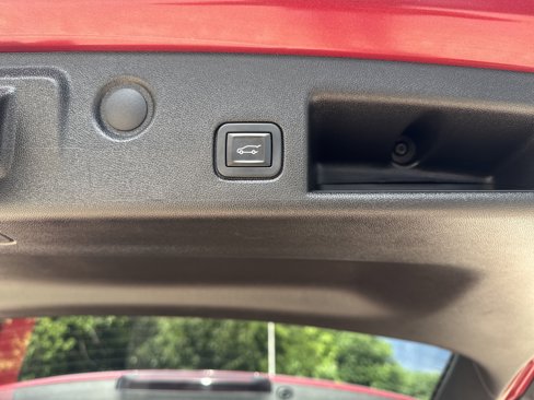 Used 2019 Chevrolet Equinox Premier image 25