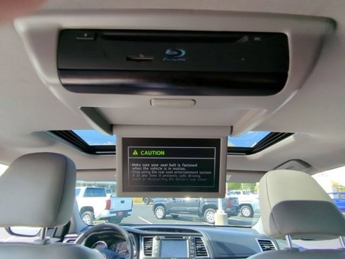 Used 2015 Toyota Highlander XLE image 26