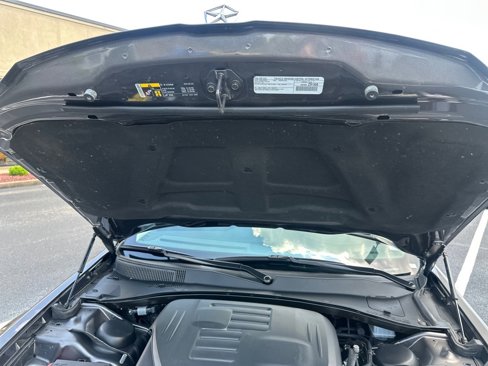 Used 2018 Chrysler 300 Touring L image 23