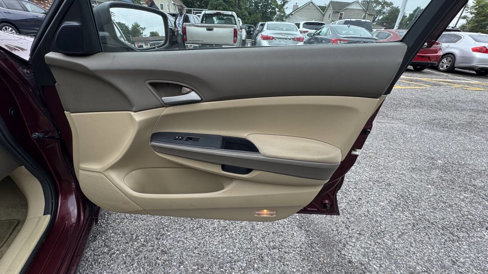 Used 2010 Honda Accord LX image 38