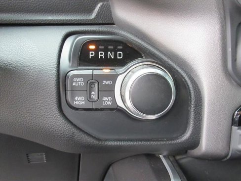 Used 2021 RAM 1500 Big Horn image 26