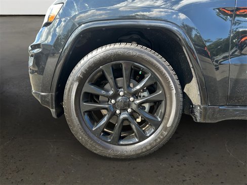 Used 2020 Jeep Grand Cherokee Altitude image 10