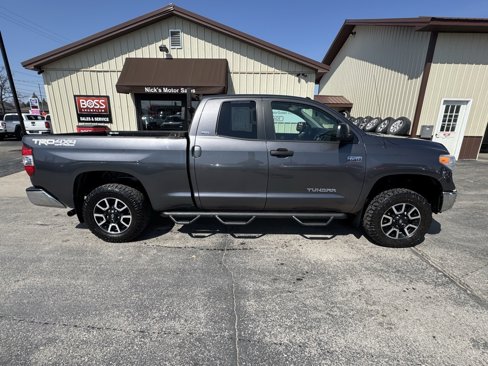 Used 2017 Toyota Tundra SR5 image 2