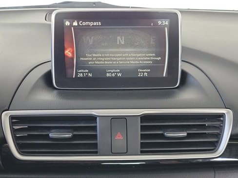 Used 2015 MAZDA MAZDA3 i Touring w/ Technology Package image 7