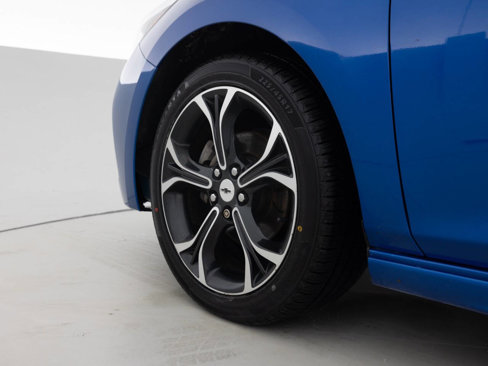 Used 2019 Chevrolet Cruze LT w/ Convenience Package image 17