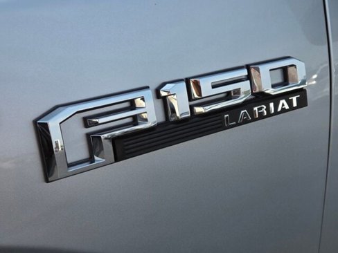 Used 2017 Ford F150 Lariat image 10