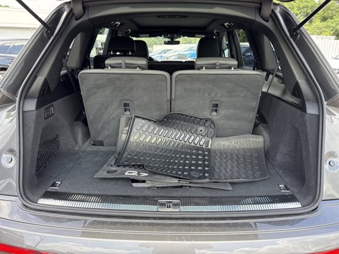 Used 2021 Audi Q7 3.0T Premium image 35