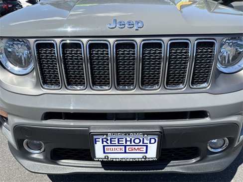 Used 2021 Jeep Renegade Limited image 31