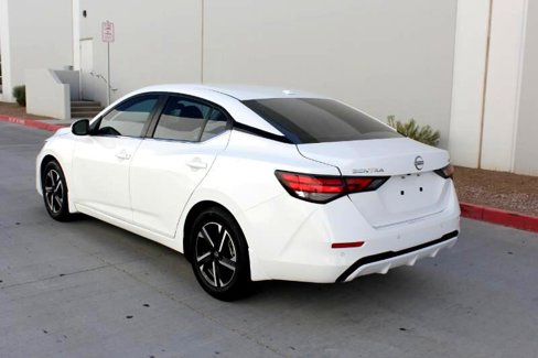 Used 2024 Nissan Sentra SV image 7