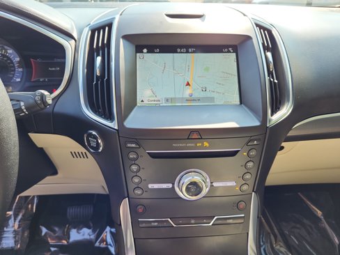 Used 2019 Ford Edge Titanium image 17
