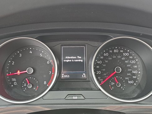 Used 2018 Volkswagen Tiguan S image 18