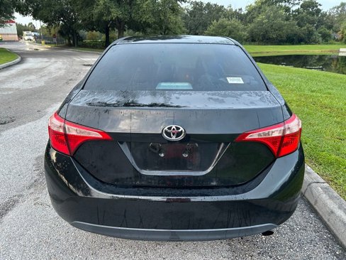 Used 2018 Toyota Corolla LE image 4