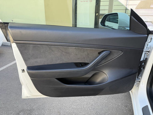 Used 2020 Tesla Model 3 Standard Range Plus image 27