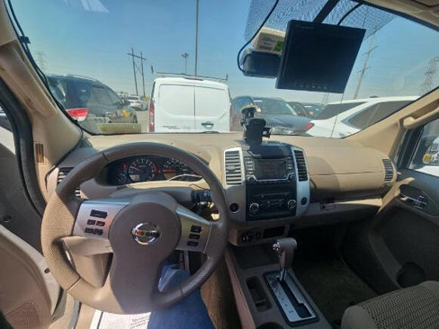 Used 2016 Nissan Frontier SV image 10