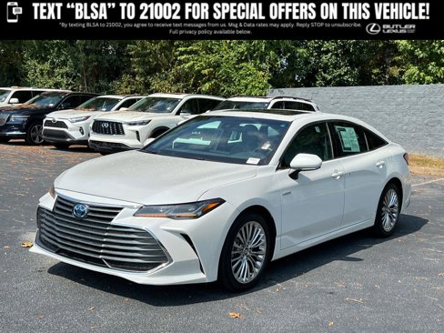 Used 2019 Toyota Avalon Limited image 1