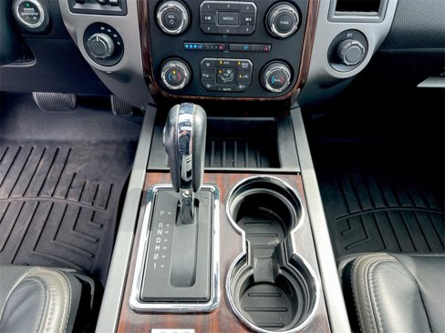 Used 2017 Ford Expedition Platinum image 14