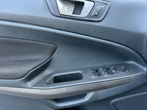 Used 2021 Ford EcoSport SE image 11