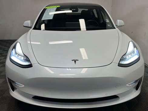 Used 2018 Tesla Model 3 Long Range image 2