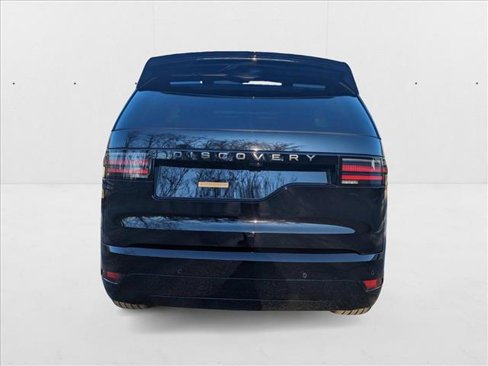 Certified 2024 Land Rover Discovery Dynamic SE image 9